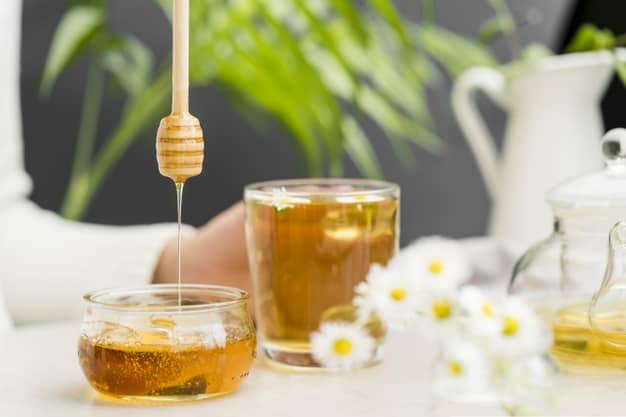 چای و عسل روش درمان خانگی گلو درد