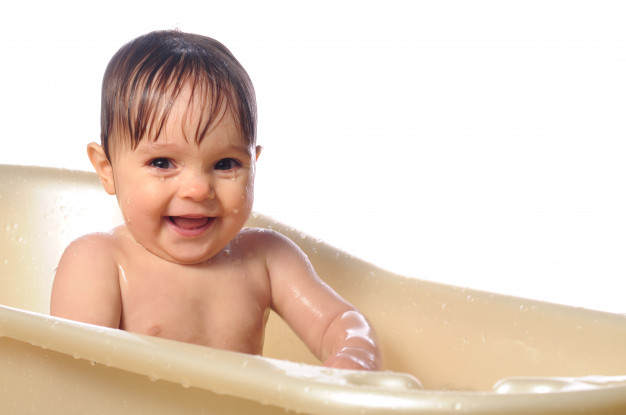 چگونه کودک خود را حمام کنیم؟ | سیوطب