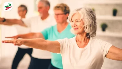انجام تمرینات انعطاف پذیری ورزش سالمندان به صورت گروهی|سیوطب