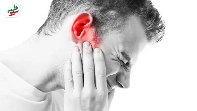 فردی که دچار گوش درد شده و نیاز به درمان خانگی عفونت گوش دارد|سیوطب